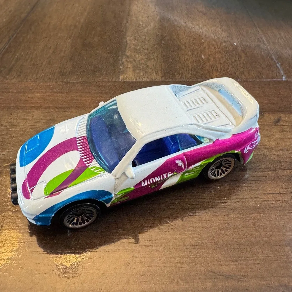 Hot Wheels Midnite Otto Diecast Car White Purple Green Blue 1990 Mattel Malaysia